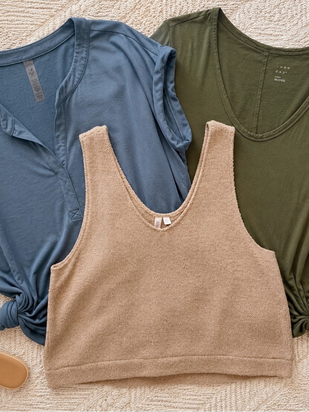 BUNDLE Neutral Tones Bundle | 3 Tees Tanks L/XL A New Day Lou & Grey Joyspun
